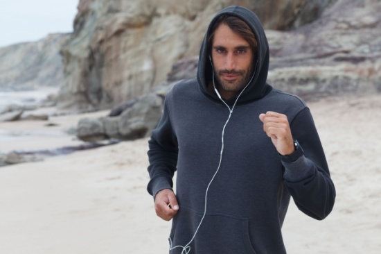 ランニング練習時におすすめの音楽、ラジオ放送